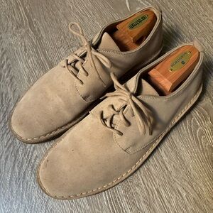 Clarks Originals Low Desert Shoes – Suede – Size 11